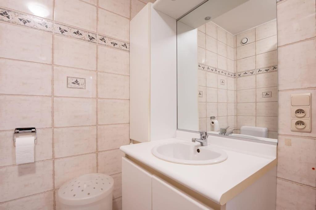 Appartement Met Groot Terras Aan De Zee Oostende